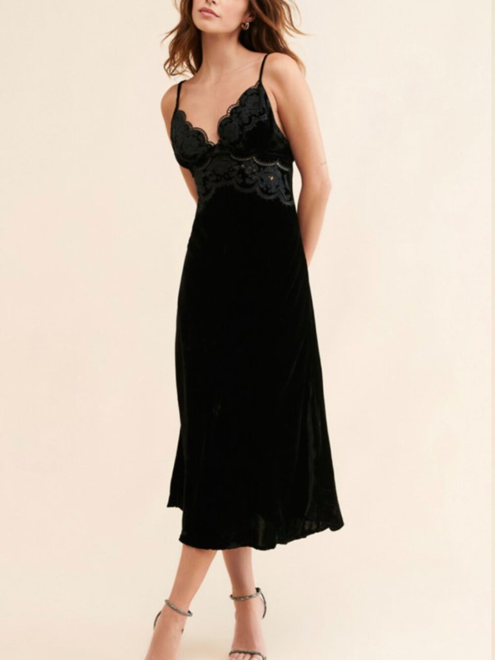 FARM Rio Richelieu Black Velvet Lace Midi Slip Dress